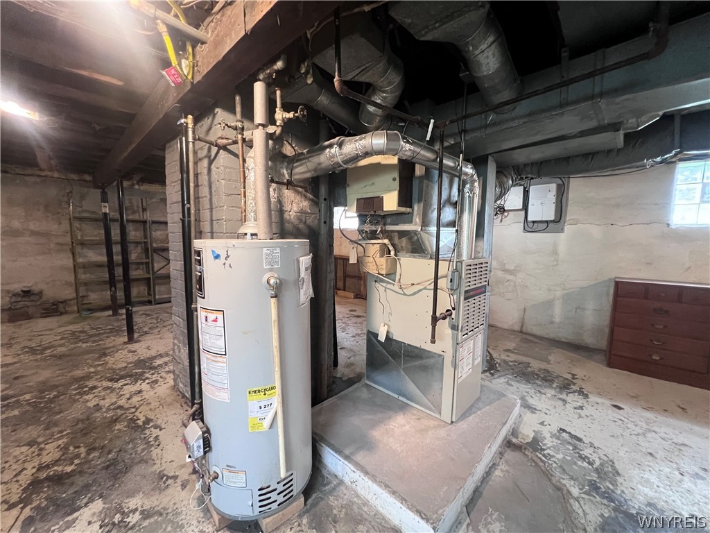 199 Potters Road Buffalo, NY 14220 - Photo 27 of 31 Furnace / hot water tank