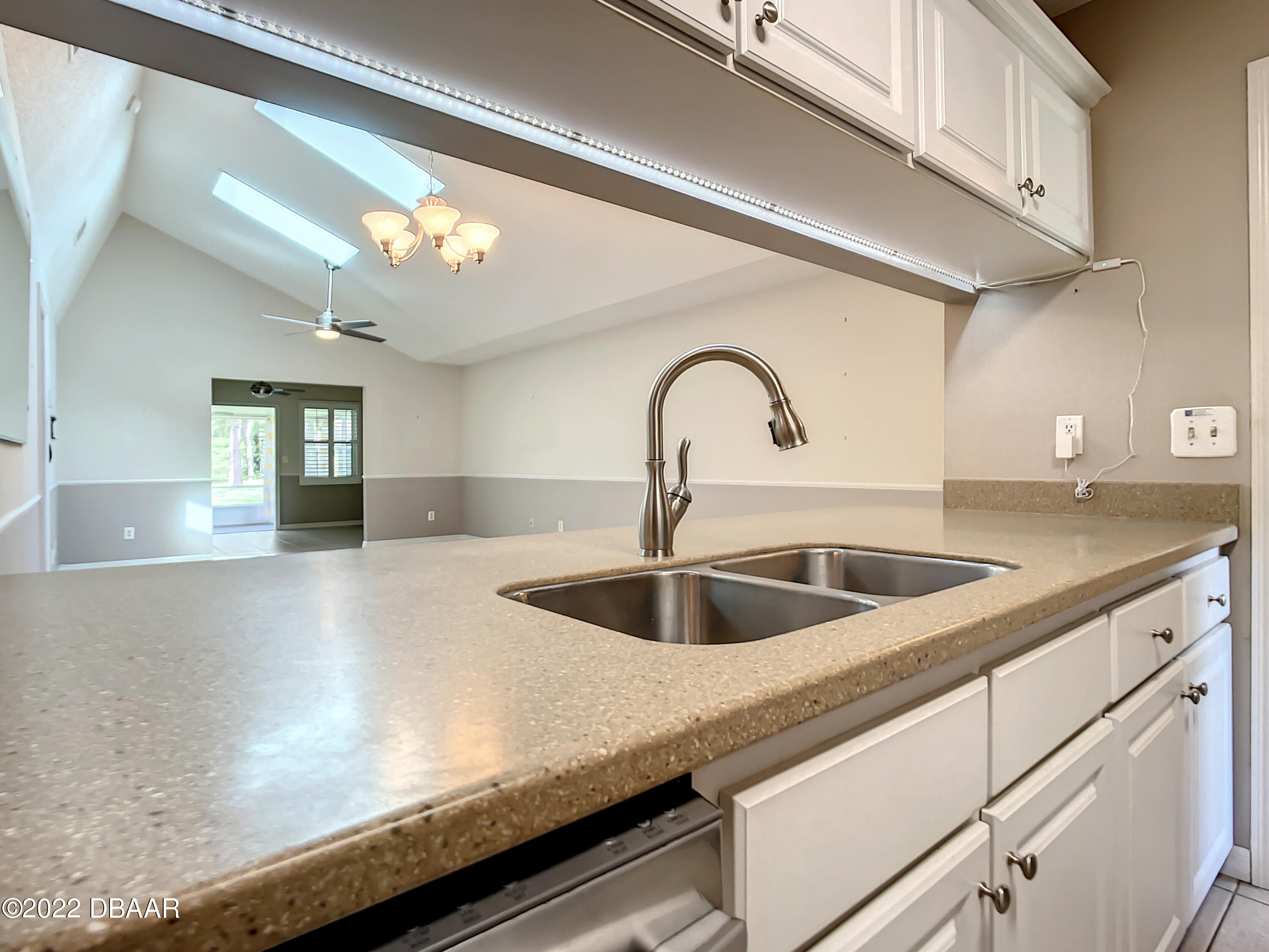 116 Duck Hawk Circle, Unit 3040 Daytona Beach, FL 32119 - Photo 11 of 32 116 Duck Hawk Circle-16