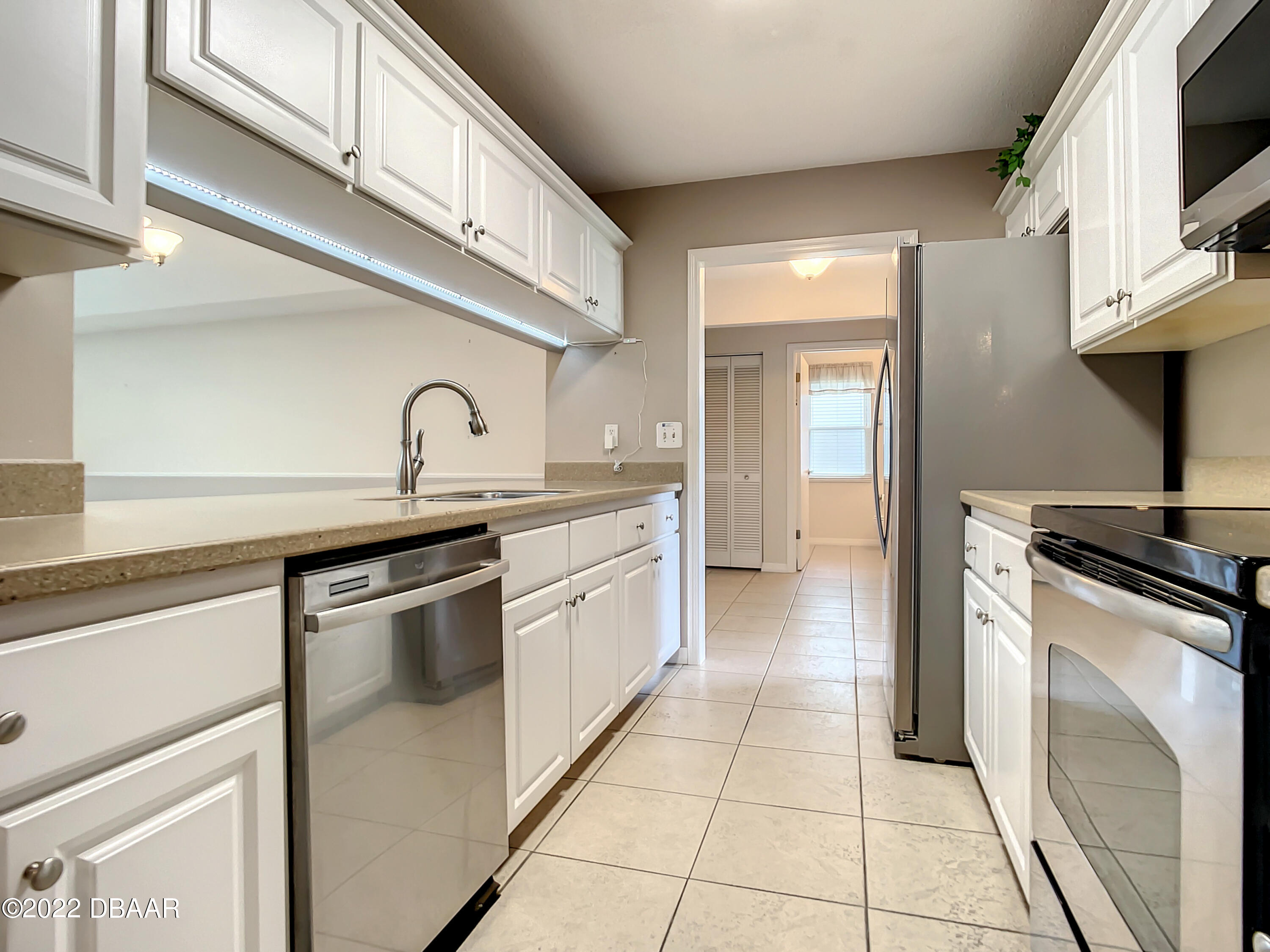 116 Duck Hawk Circle, Unit 3040 Daytona Beach, FL 32119 - Photo 9 of 32 116 Duck Hawk Circle-13