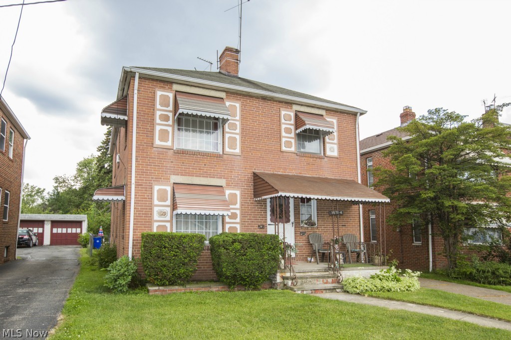 3572 Warren Road Cleveland, OH 44111 - Photo 5 of 14 Gallery Image 5