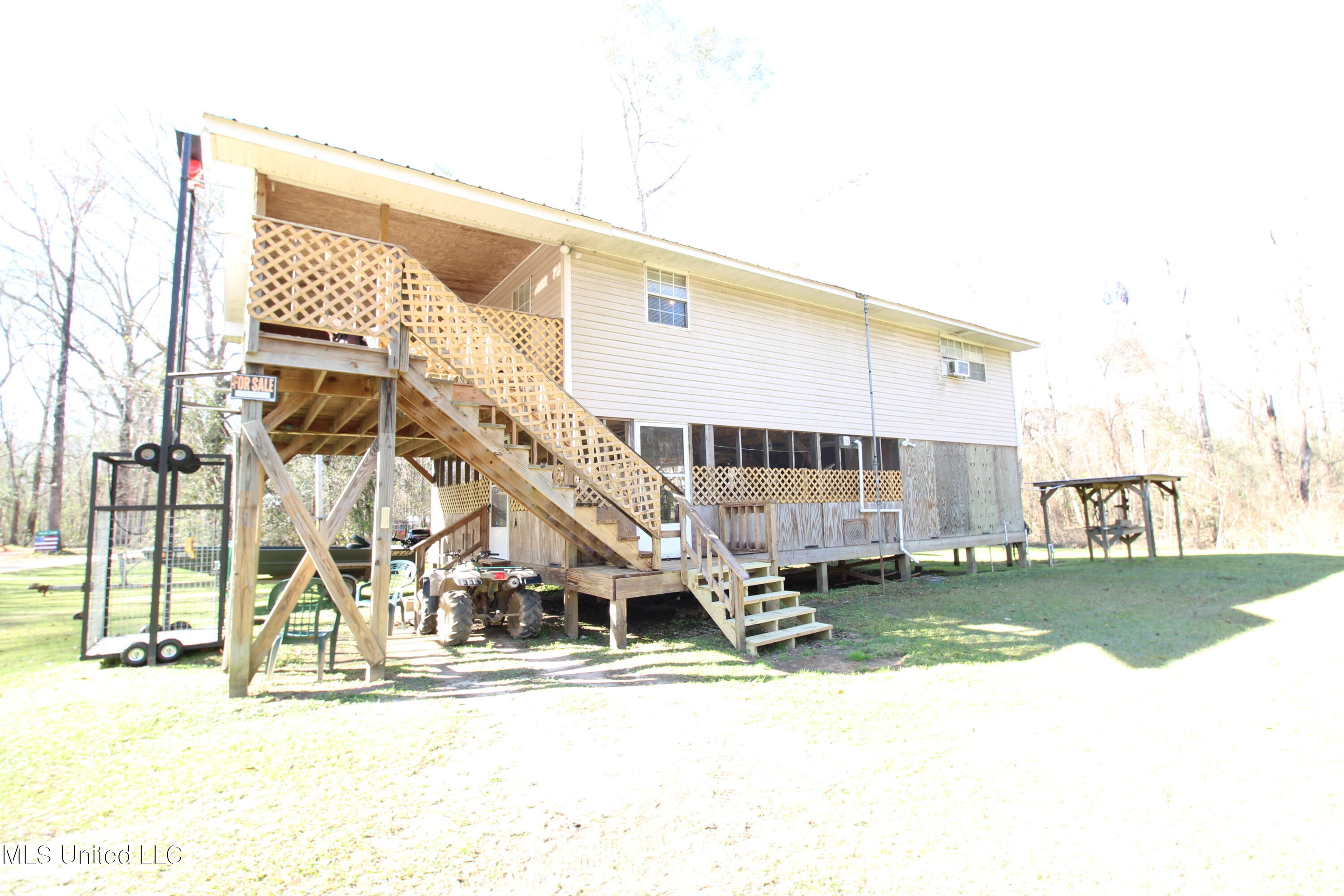 136 Ed Evans Road Lucedale, MS 39452 - Photo 3 of 14 IMG_2705
