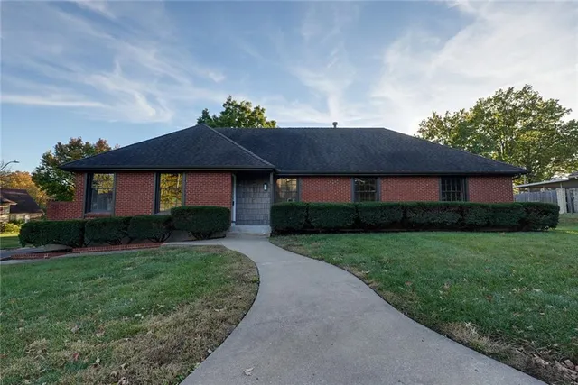 $365,000 | 10321 East 95 Terrace, Kansas City, MO 64134