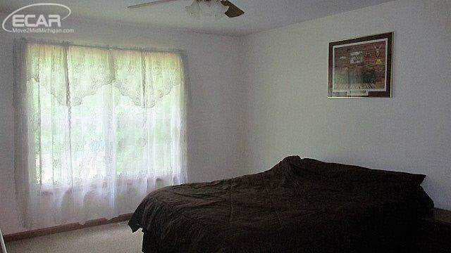 9846 Dempsey Road St. Charles, MI 48655 - Photo 10 of 21 21173249-9.JPG
