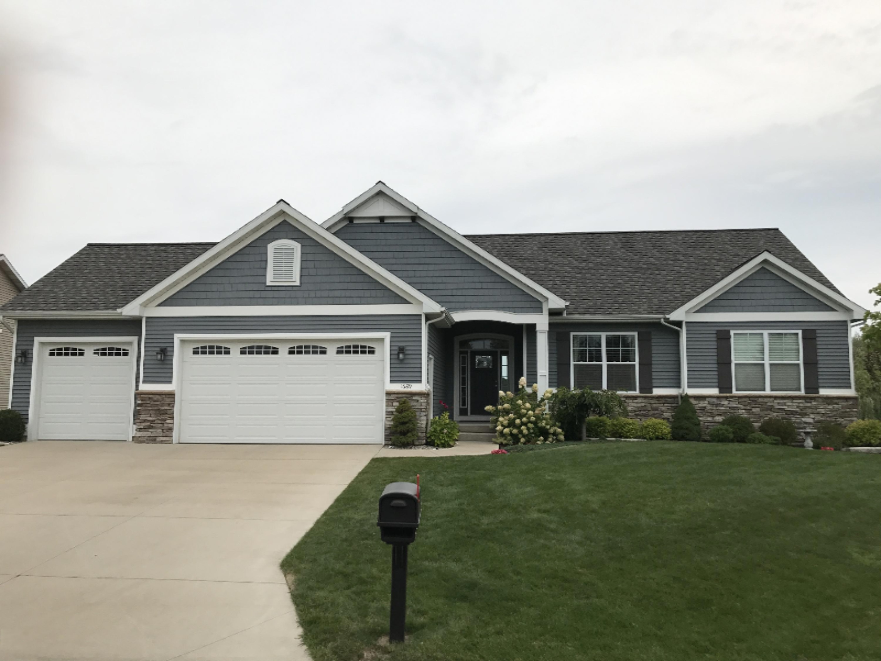 1689 68th Street Southwest Byron Center, MI 49315 - Photo 1 of 49 Sal 1