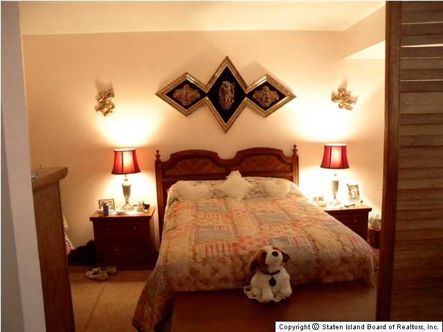 712 Willowbrook Road Staten Island, NY 10314 - Photo 8 of 10 Additional Photo