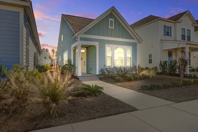 $422,000 | 655 Blueway Avenue, Summerville, SC 29486