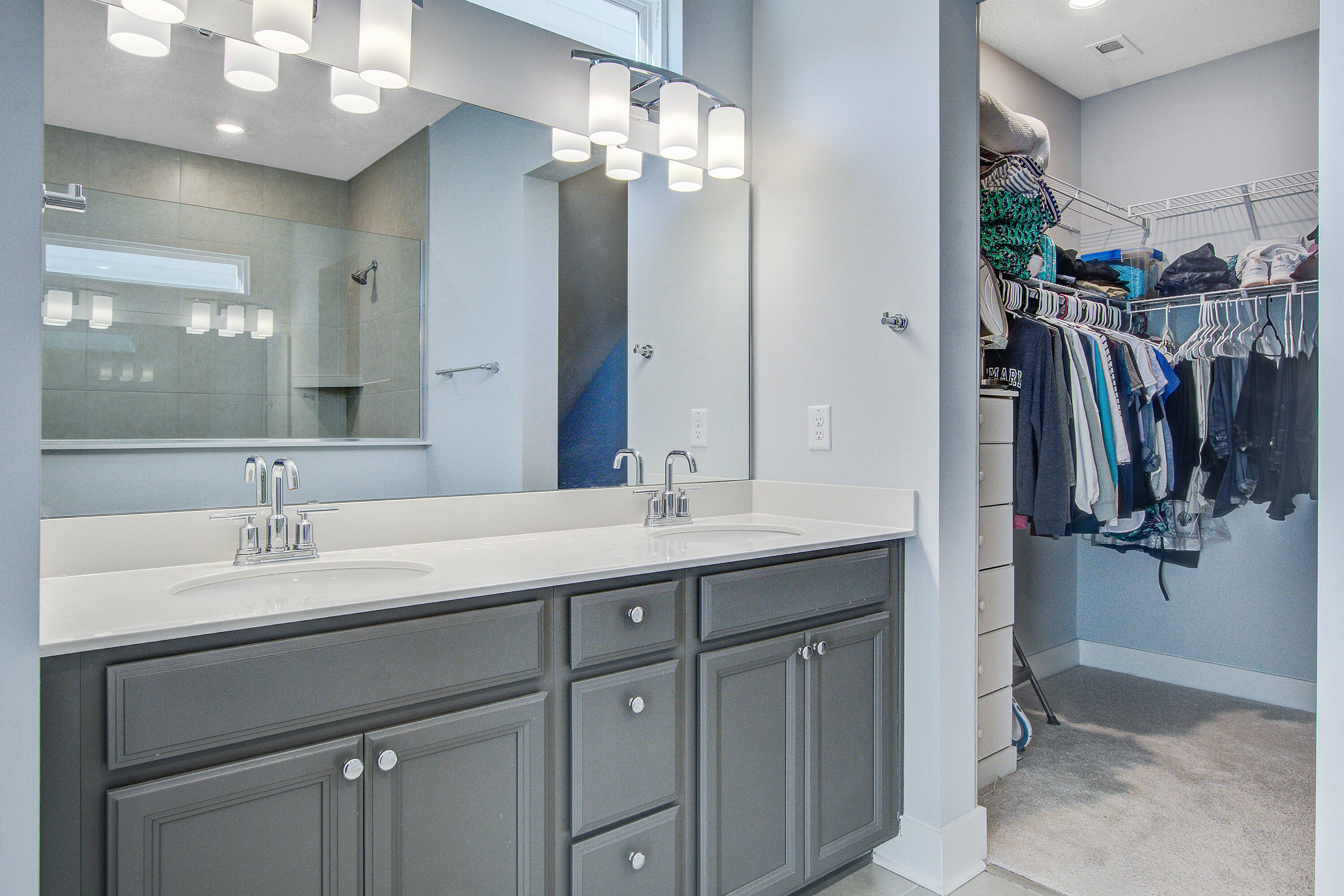655 Blueway Avenue Summerville, SC 29486 - Photo 18 of 39 Owner's Bathroom