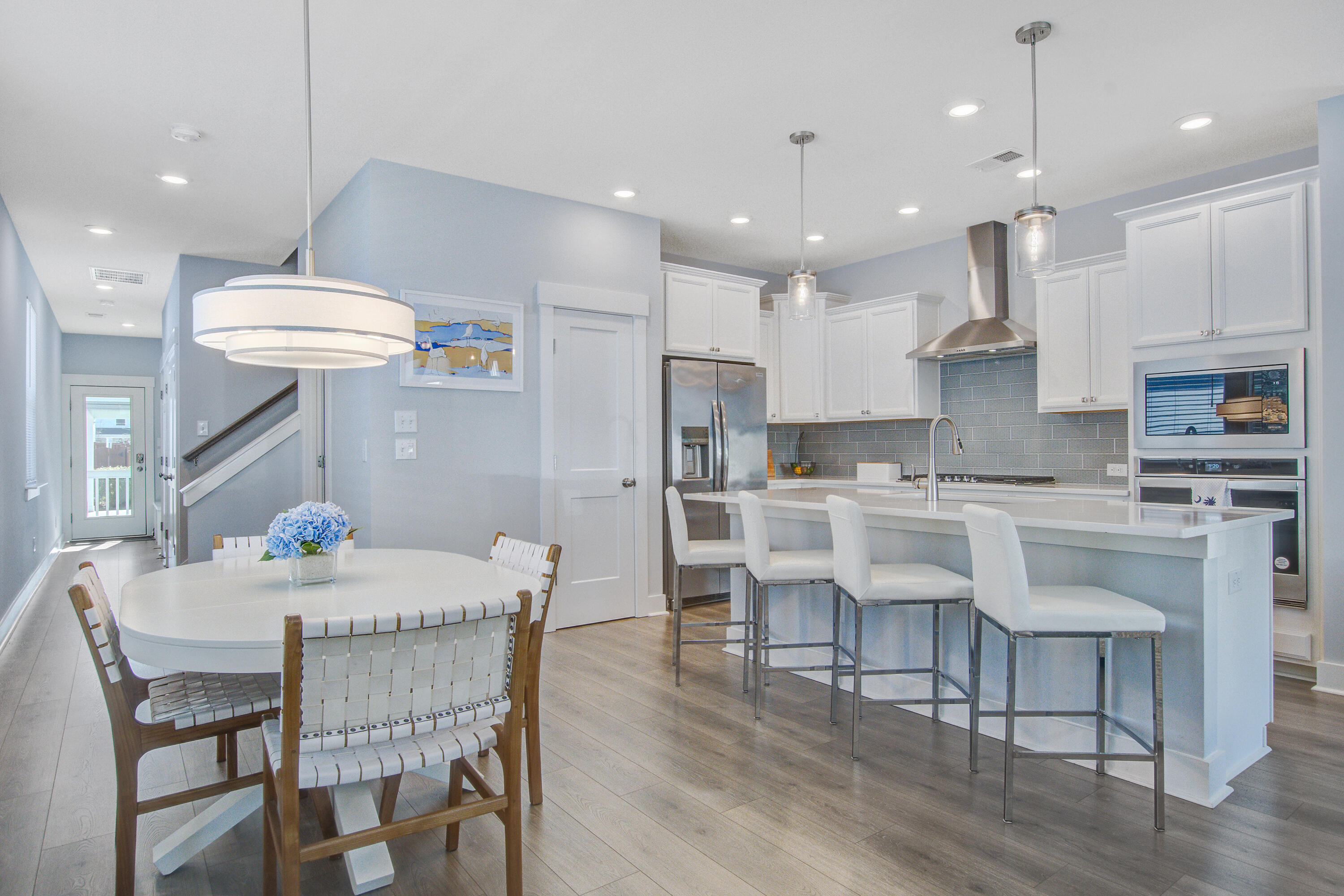 655 Blueway Avenue Summerville, SC 29486 - Photo 3 of 39 Kitchen and Dining Room