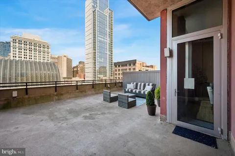 $599,900 | 440 South Broad Street, Unit 803, Philadelphia, PA 19146