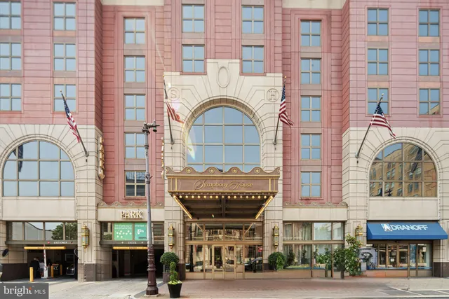 $599,900 | 440 South Broad Street, Unit 803, Philadelphia, PA 19146