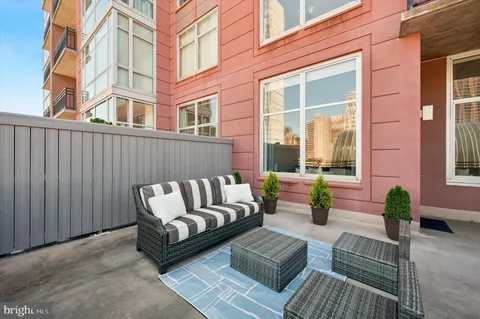 $599,900 | 440 South Broad Street, Unit 803, Philadelphia, PA 19146