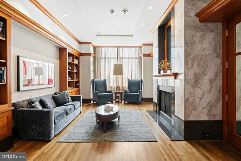 $599,900 | 440 South Broad Street, Unit 803, Philadelphia, PA 19146