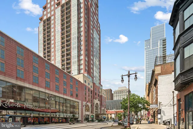 $599,900 | 440 South Broad Street, Unit 803, Philadelphia, PA 19146