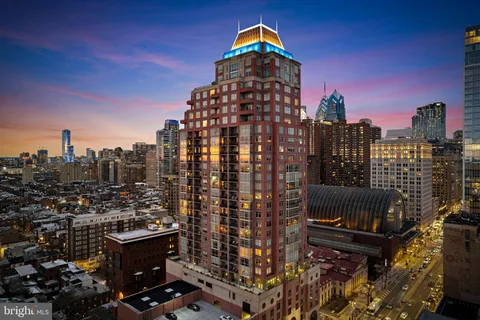 $599,900 | 440 South Broad Street, Unit 803, Philadelphia, PA 19146