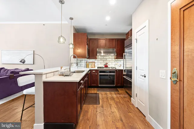 $599,900 | 440 South Broad Street, Unit 803, Philadelphia, PA 19146