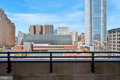 $599,900 | 440 South Broad Street, Unit 803, Philadelphia, PA 19146