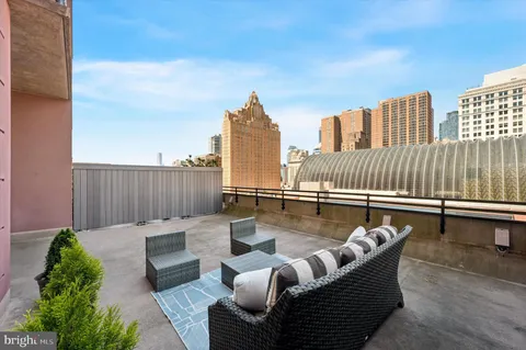 $599,900 | 440 South Broad Street, Unit 803, Philadelphia, PA 19146