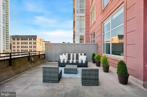 $599,900 | 440 South Broad Street, Unit 803, Philadelphia, PA 19146