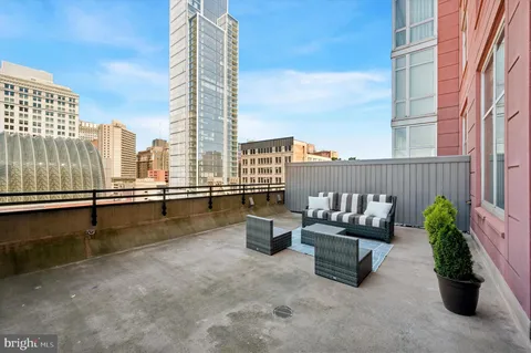 $599,900 | 440 South Broad Street, Unit 803, Philadelphia, PA 19146