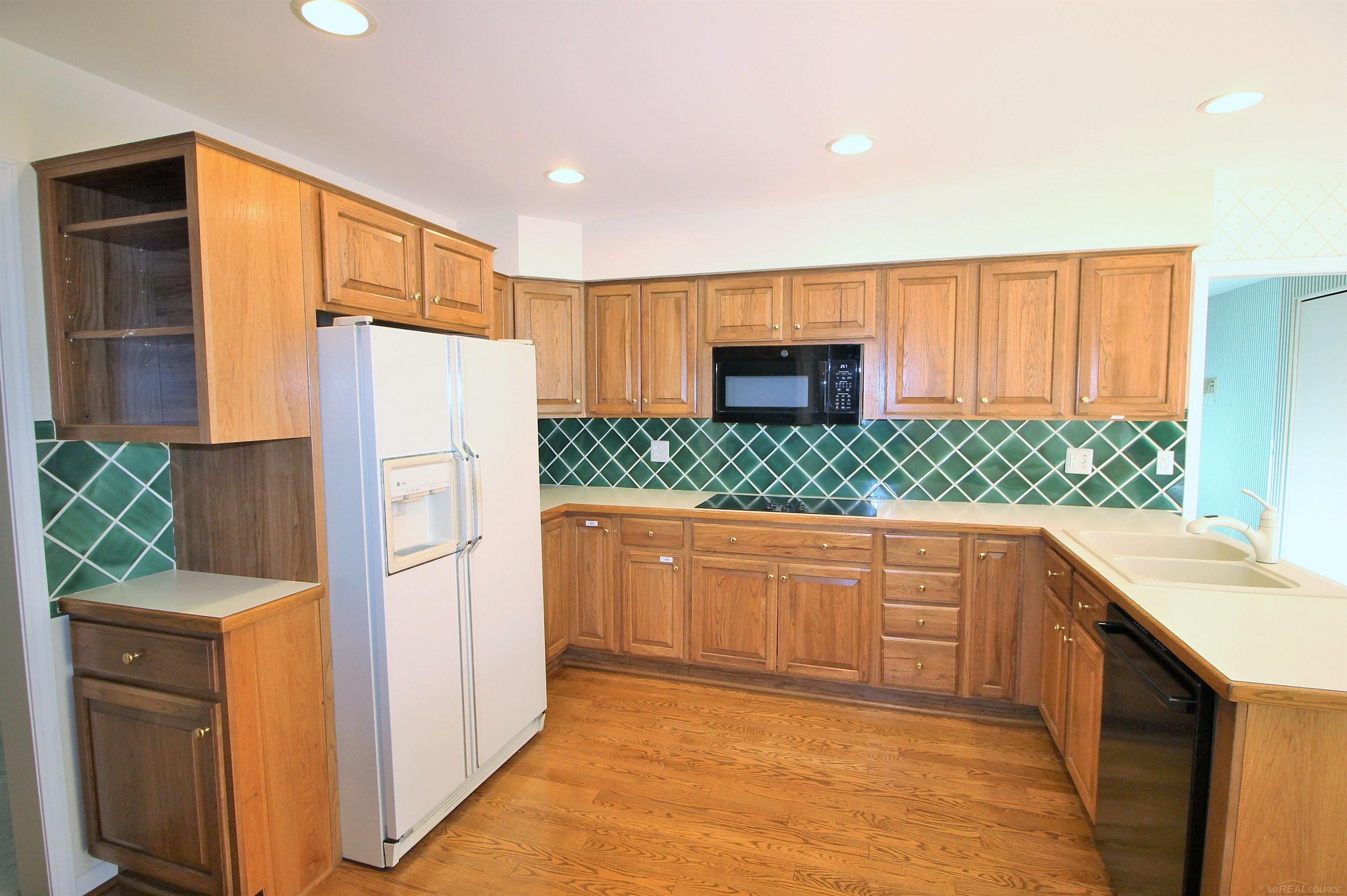 1341 Devonshire Road Grosse Pointe Park, MI 48230 - Photo 9 of 68