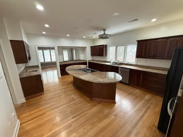 $5,950 | 765 Sweetbrier Road, Memphis, TN 38120