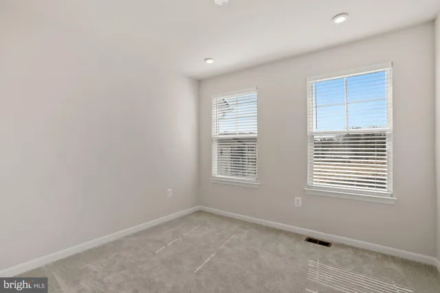 $2,900 | 3970 Shire Meadow Lane, Triangle, VA 22172