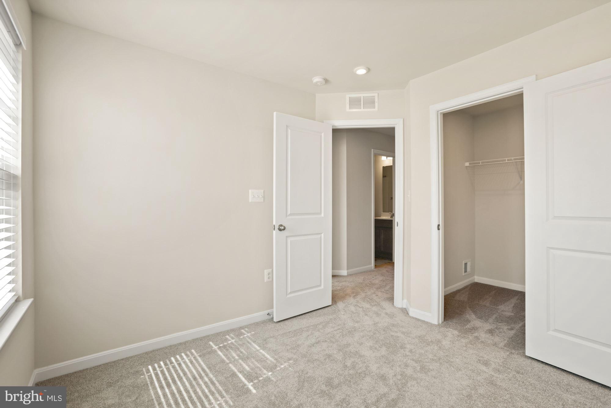 3970 Shire Meadow Lane Triangle, VA 22172 - Photo 32 of 52