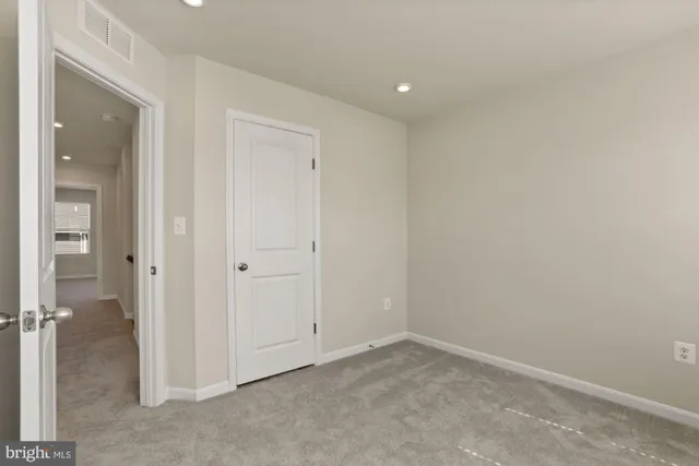 $2,900 | 3970 Shire Meadow Lane, Triangle, VA 22172