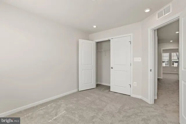 $2,900 | 3970 Shire Meadow Lane, Triangle, VA 22172