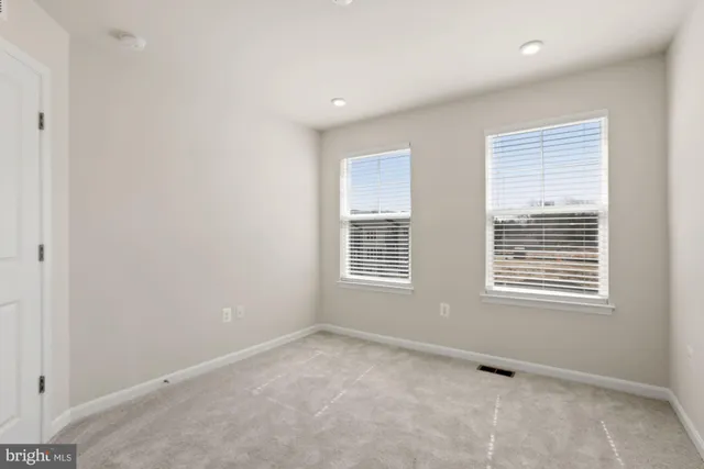 $2,900 | 3970 Shire Meadow Lane, Triangle, VA 22172