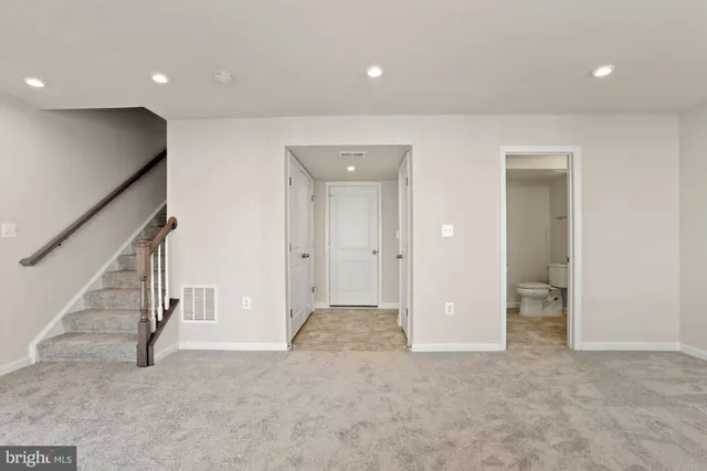 $2,900 | 3970 Shire Meadow Lane, Triangle, VA 22172