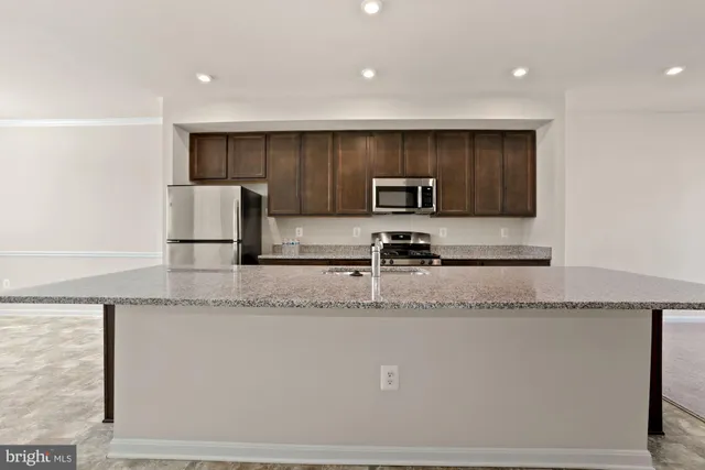 $2,900 | 3970 Shire Meadow Lane, Triangle, VA 22172