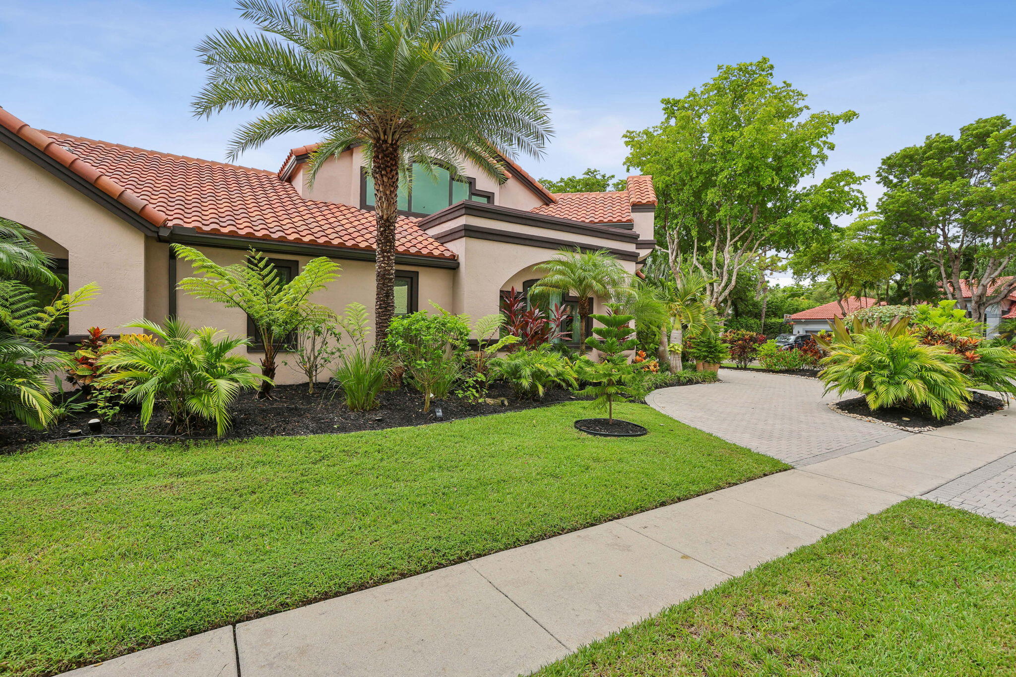 4880 Northwest 28th Way Boca Raton, FL 33434 - Photo 3 of 54 59-web-or-mls-0E2A6000 (2)