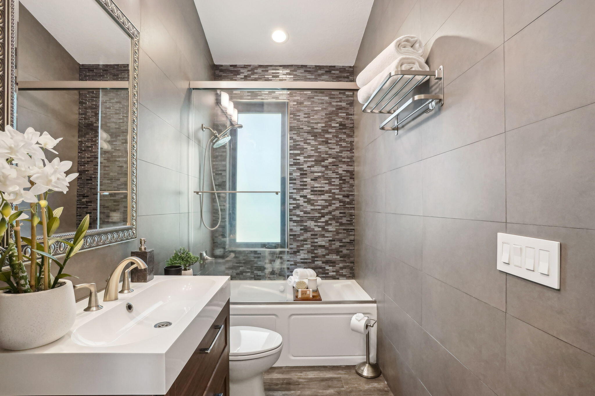 4880 Northwest 28th Way Boca Raton, FL 33434 - Photo 47 of 54 3rd Bathroom