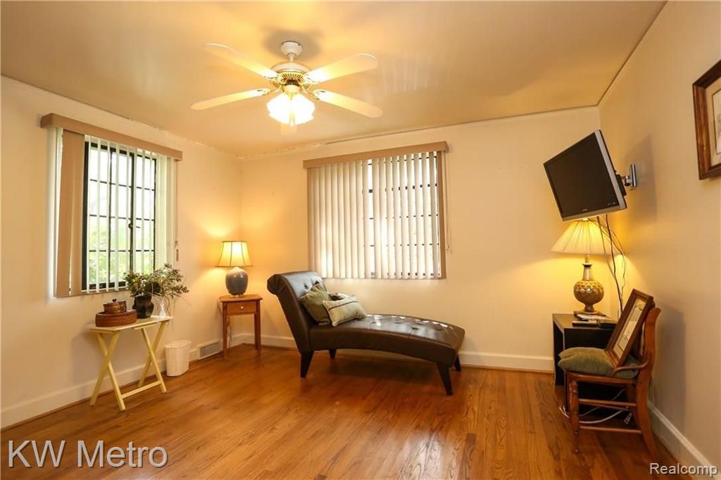 20104 Briarcliff Road Detroit, MI 48221 - Photo 21 of 36