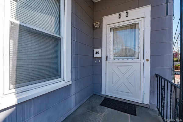 $2,600 | 40 Bayside Avenue, Oyster Bay, NY 11771