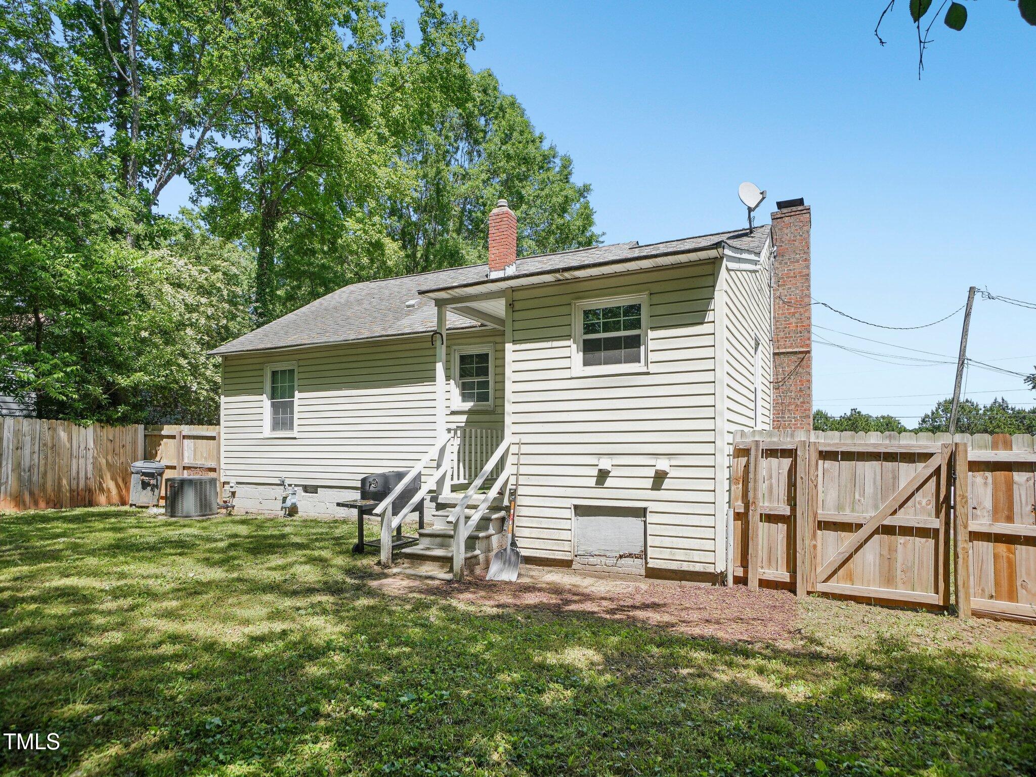 2600 Newbold Street Raleigh, NC 27603 - Photo 9 of 12 6-web-or-mls-Newbold St-2904-006