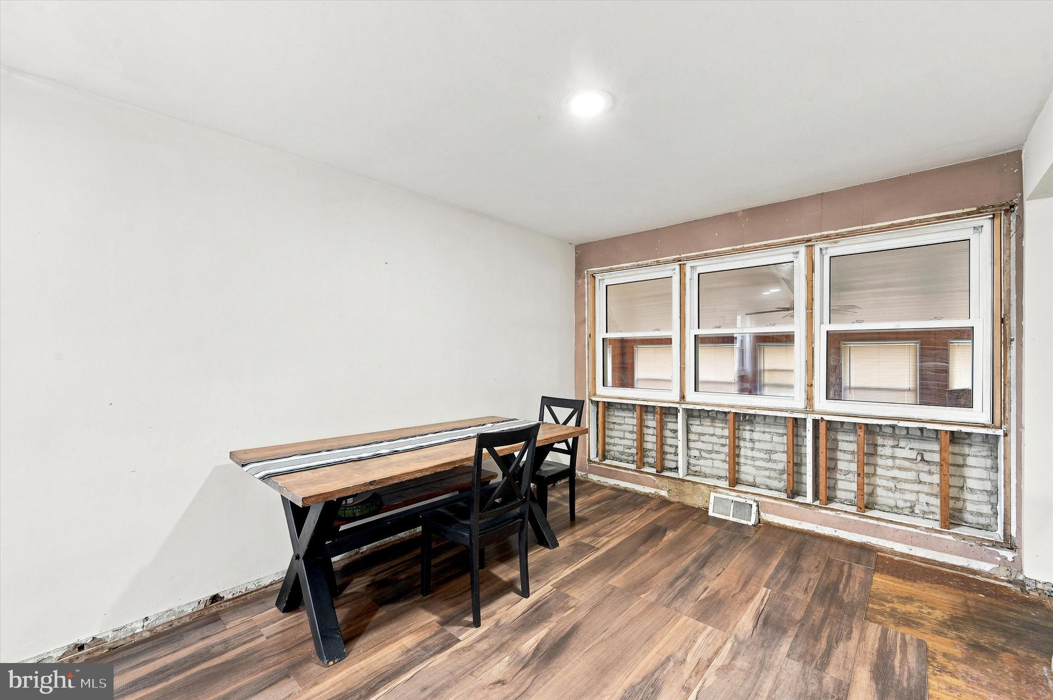 1403 Parklane Road Swarthmore, PA 19081 - Photo 8 of 25