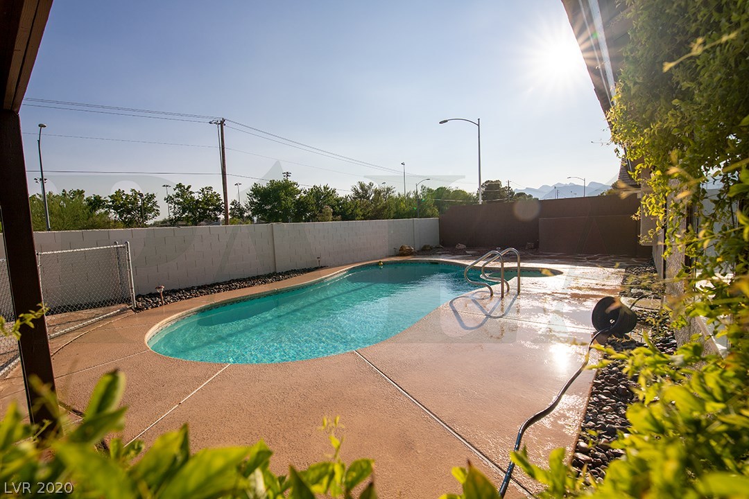 6417 West Marrow Road Las Vegas, NV 89108 - Photo 6 of 35 Gallery Image 6