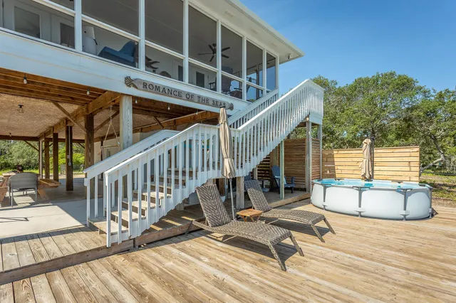 $975,000 | 203-201 Harbor Circle, Alligator Point, FL 32346