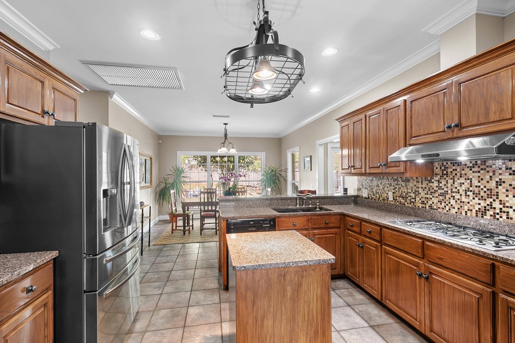 506 Westbrook Road Dothan, AL 36303 - Photo 6 of 47 Gallery Image 6