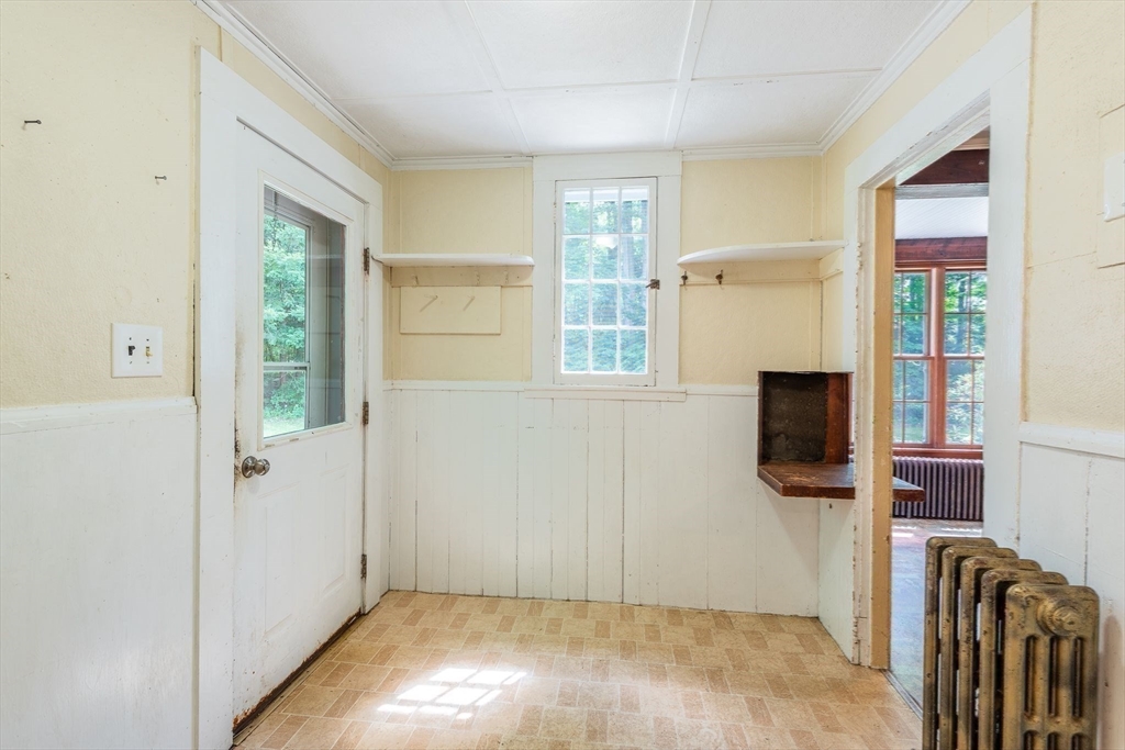177 Montague Road Amherst, MA 01002 - Photo 7 of 31