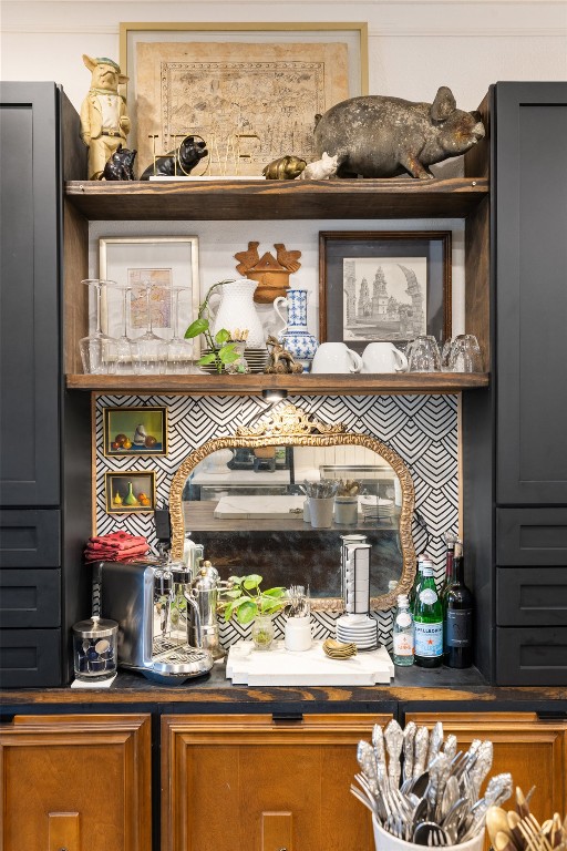 400 Lange Road Wimberley, TX 78676 - Photo 10 of 25 a kitchen with a stove top oven and cabinets
