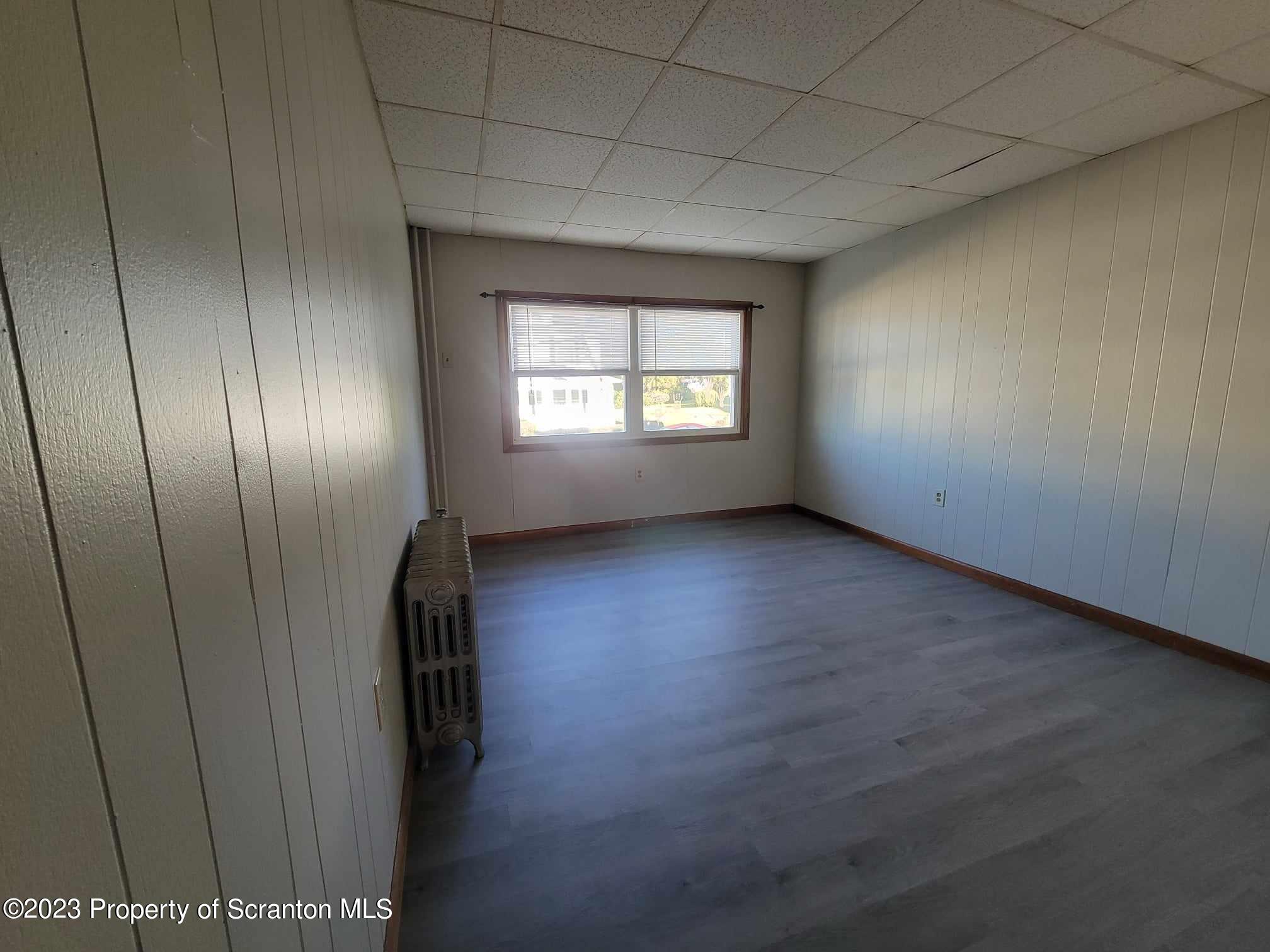 138 East Grove Street Taylor, PA 18517 - Photo 6 of 17