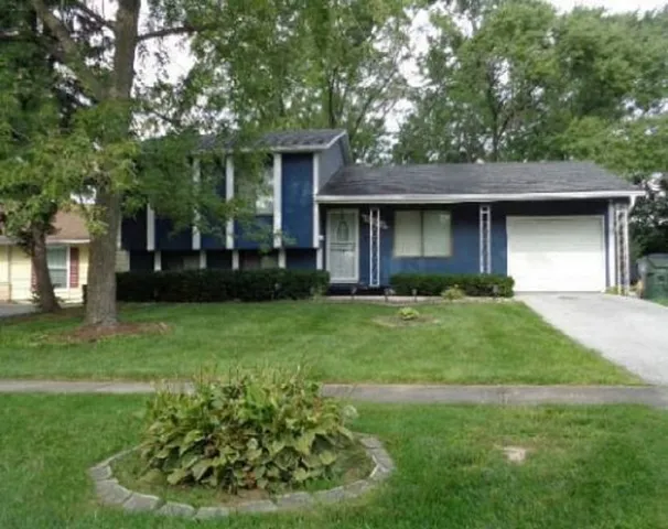 $123,760 | 18106 Charlemagne Avenue, Hazel Crest, IL 60429