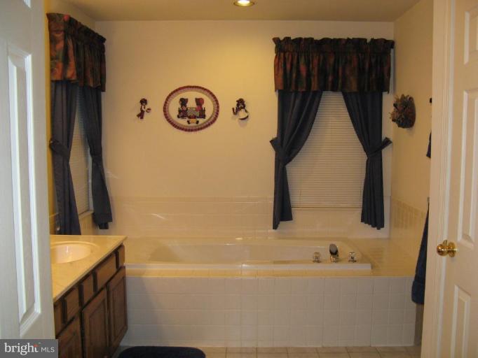 9244 Homestretch Court Laurel, MD 20723 - Photo 19 of 27 Master Bath