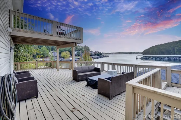 $1,295,000 | 75 Haven Drive, Sunrise Beach, MO 65079