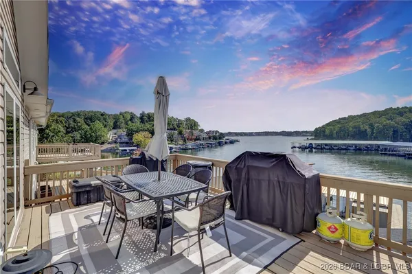 $1,295,000 | 75 Haven Drive, Sunrise Beach, MO 65079