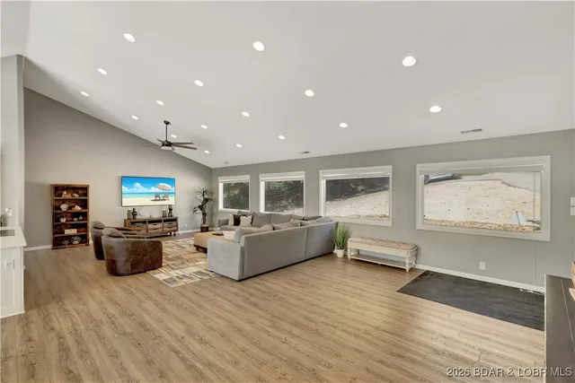 $1,500,000 | 75 Haven Drive, Sunrise Beach, MO 65079