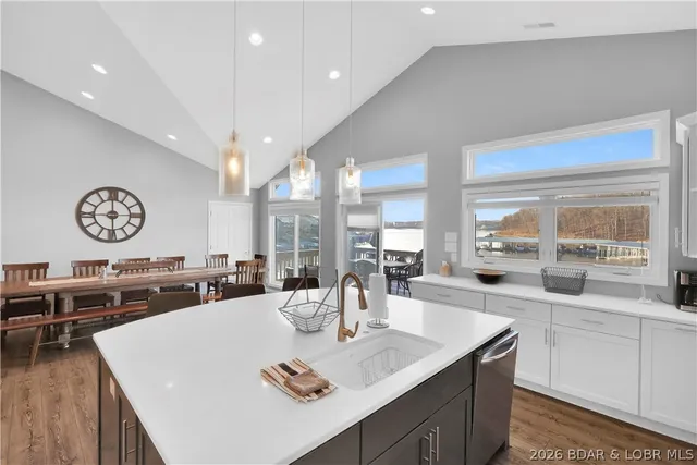 $1,500,000 | 75 Haven Drive, Sunrise Beach, MO 65079